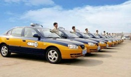 河南出租车爆料新闻视频,揭露行业乱象，乘客权益受损